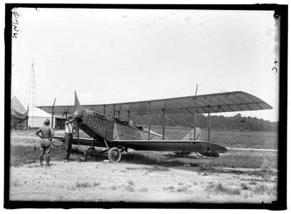 LANGLEY FIELD, VA. CURTIS JN4D PLANE, WITH OLMSTEAD PROPELLER AND ACKERMAN WHEELS LCCN2016868196