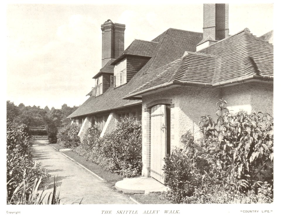 Latham Country Life 1904 Goddards Page 167 The Skittle Alley Walk