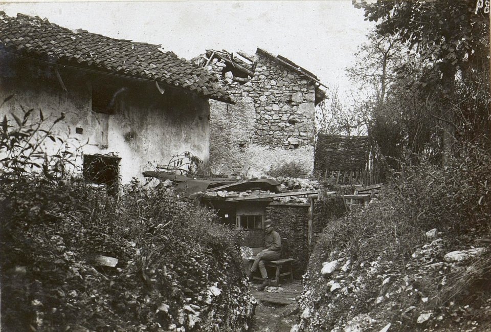 Laufgraben in Dolje mit Offz.Wohnung (BildID 15597105)