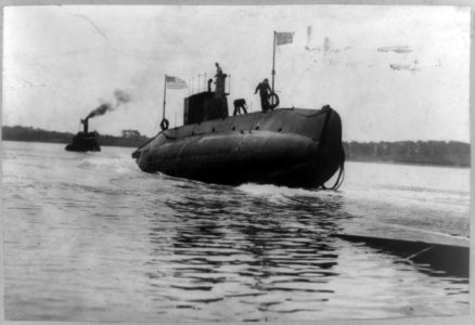 Launch of the U.S. Navy submarine Snapper, Fore River Works, June 6, 1909 LCCN97505681