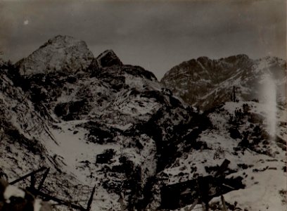 Laufgräben am Freikofl mit Blick auf die Stellungen am kl.Pal u.Kameelrücken. Hintergr.Kellerwand, Cellon & Collinkofl, Mooskofl. (BildID 15482314)