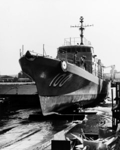 Launch of USS Douglas (PG-100) at Tacoma Boatbuilding Company on 19 June 1970