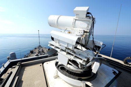 Laser Weapon System aboard USS Ponce (ASB(I)-15) in November 2014 (01)