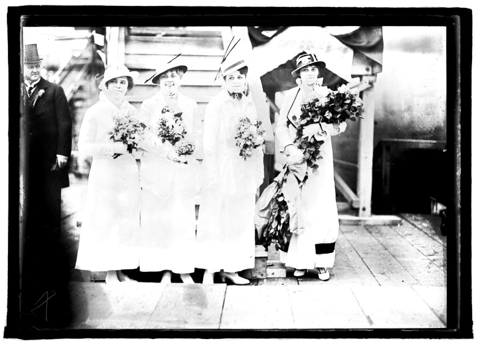 Launching of Pennsylvania, 1915 LCCN2016851211