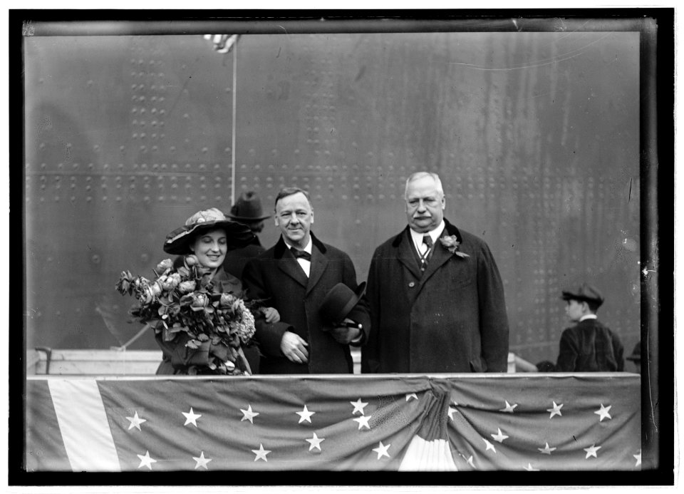 Launching the Mississippi, Newport News, Va. Jan. 25, 1917 LCCN2016851120