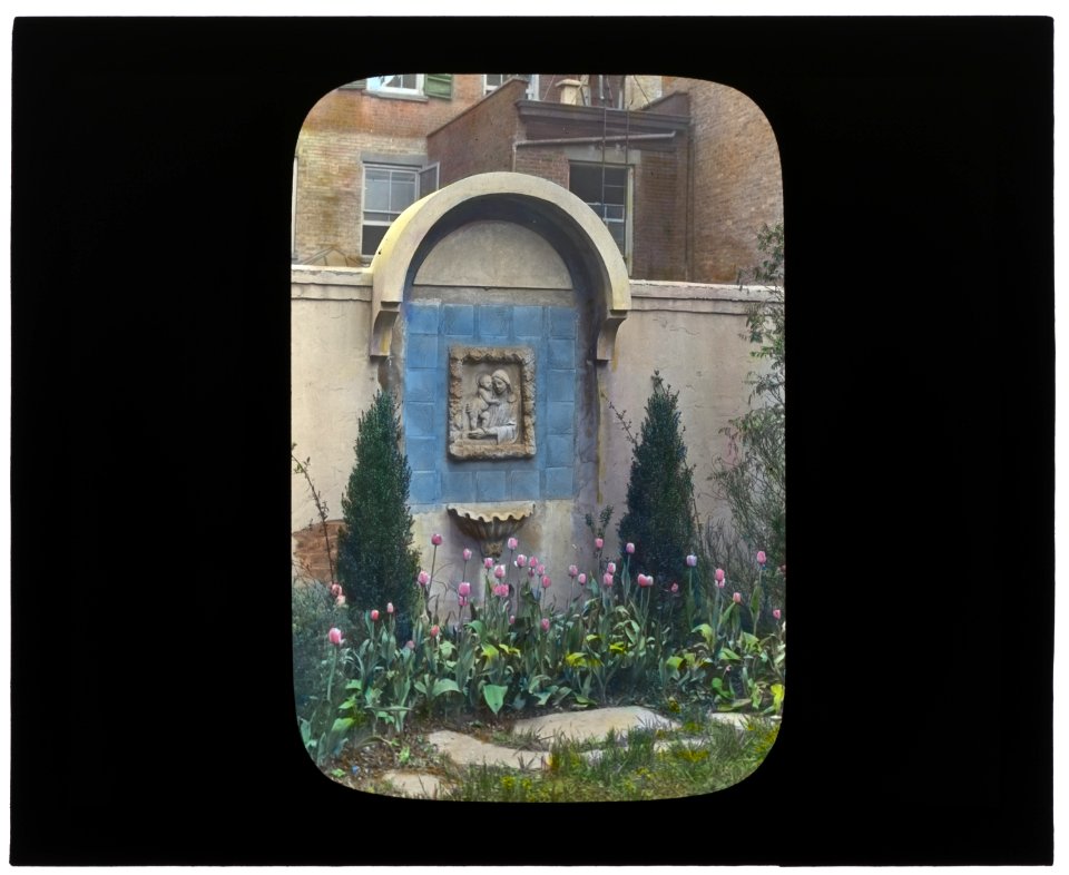 Laura Stafford Stewart house, 205 West 13th Street, New York, New York. Wall basin LCCN2007685059