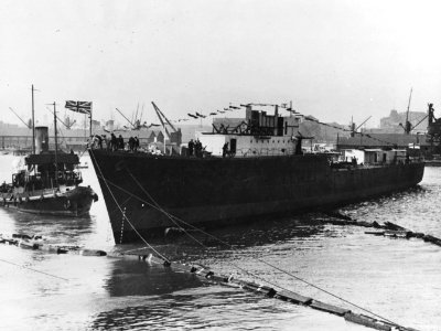 Launch of HMS Mohawk (F31) at Thornycroft on 15 October 1937