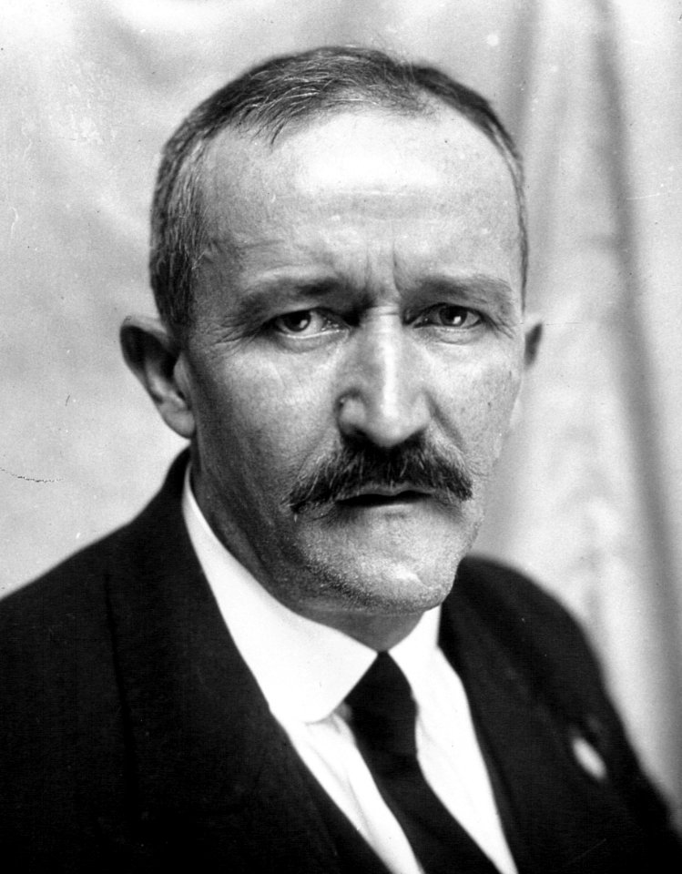 Jean Laville 1932