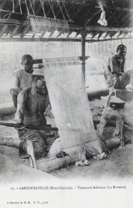 Lastoursville (Haut Ogooué)-Tisserand Adouma