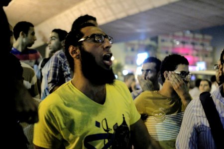 Lawyer Mahmoud el Shafie delivers a speech to the gathering