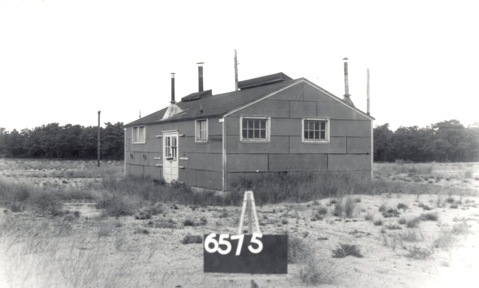 Latrine, Building 6575