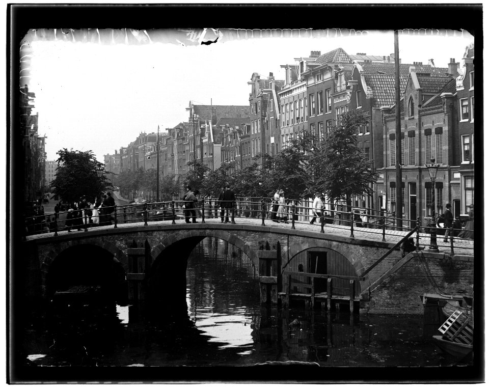 Lauriergracht 2-4-6 enz (vrnl) Jacob Olie (max res)