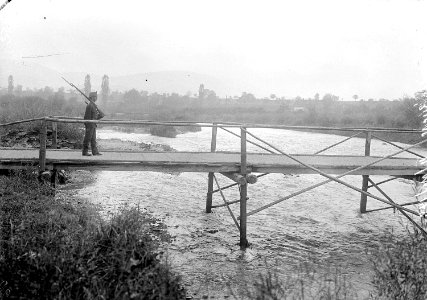 Laufsteg über Fluss - CH-BAR - 3237405