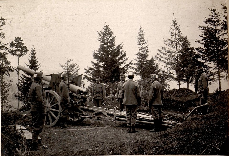 Lavaroneplateau. 10,4 cm Langrohrkanone (BildID 15637201)