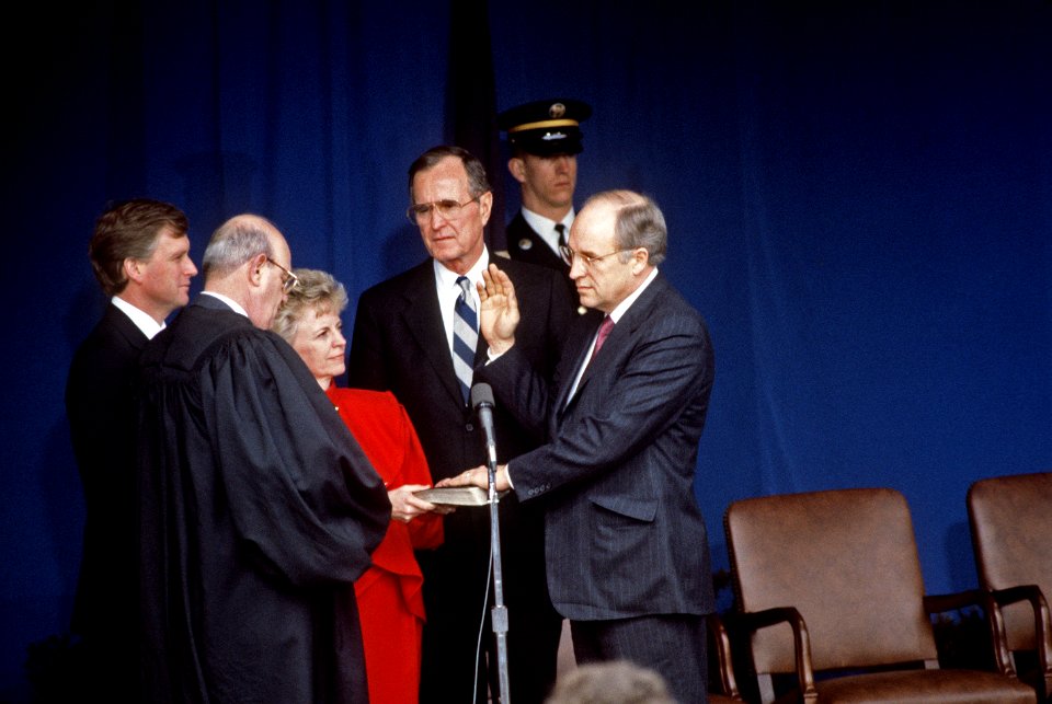 Laurence Silberman swears in Dick Cheney