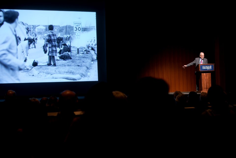 LBJ Foundation DIG13736-044 (16903811638)