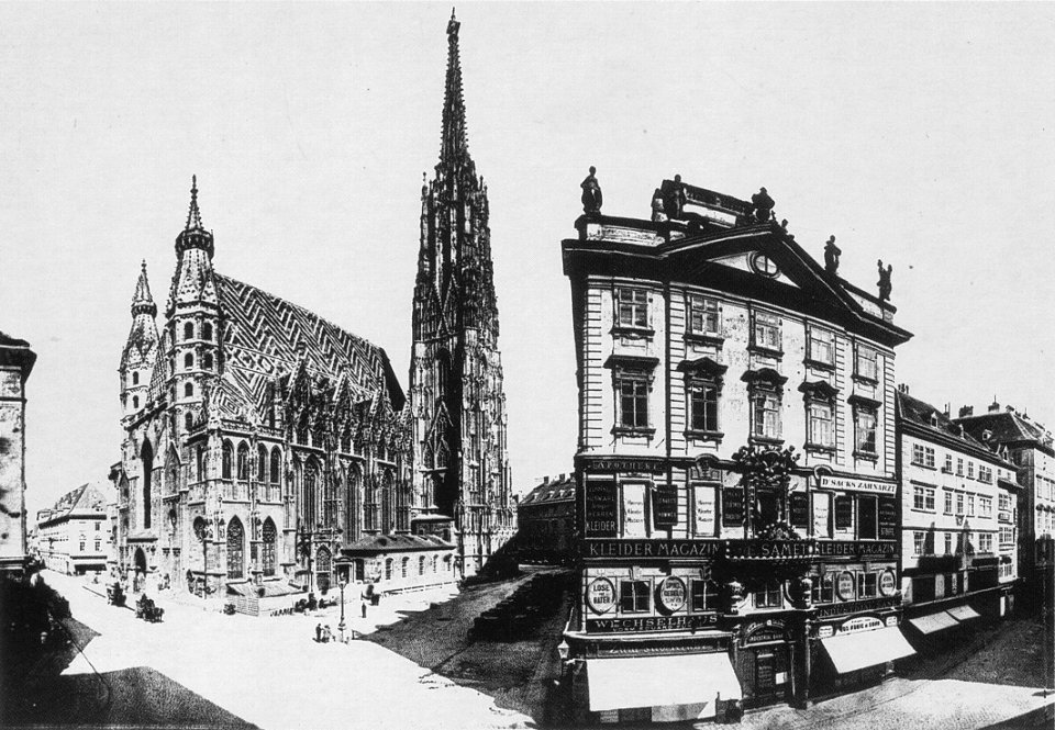 Lazanskyhaus Stock im Eisen Platz 1874 photo