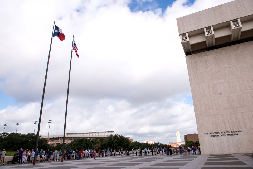 LBJ Foundation DIG13764-001 (18751507746)