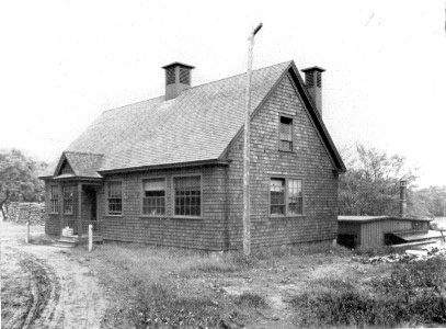 Lawrence Experiment Station 1916