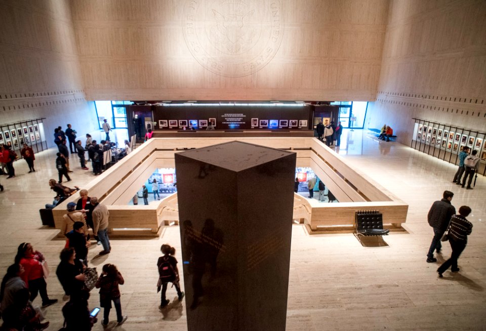 LBJ Foundation DIG14026 164 (33164756751)