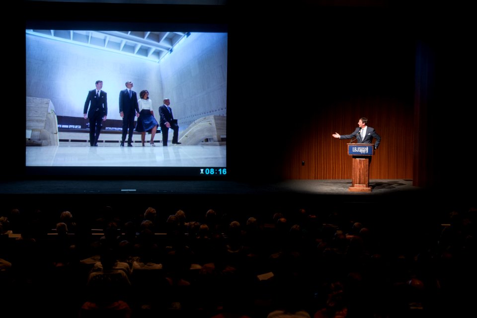 LBJ Foundation DIG13736-087 (16903806408)