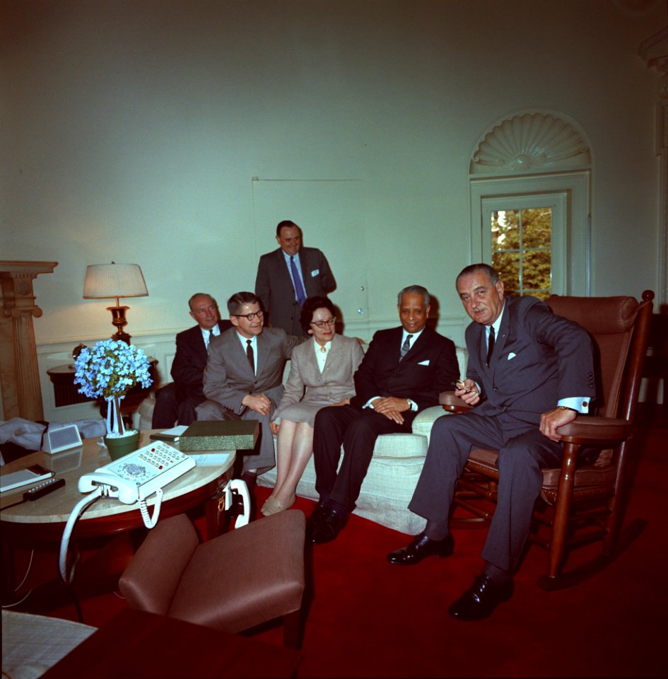 LBJ in the Oval Office 4 May 1964