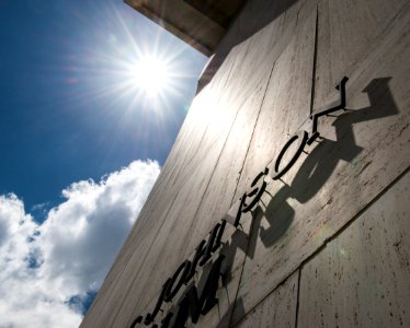 LBJ Presidential Library (22198556695)