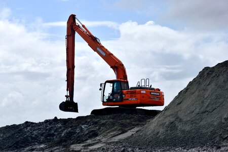 Beach sand dredging construction