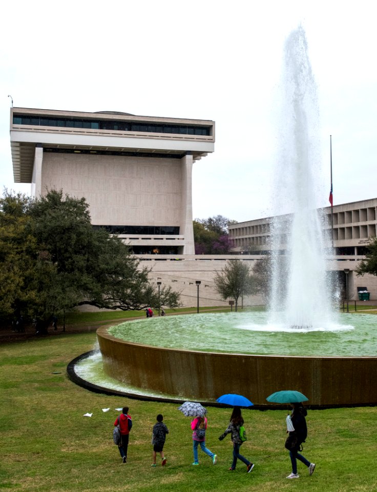LBJ Foundation DIG14026 161 (32450109154)