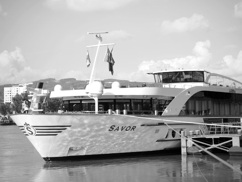 Ship summer travel