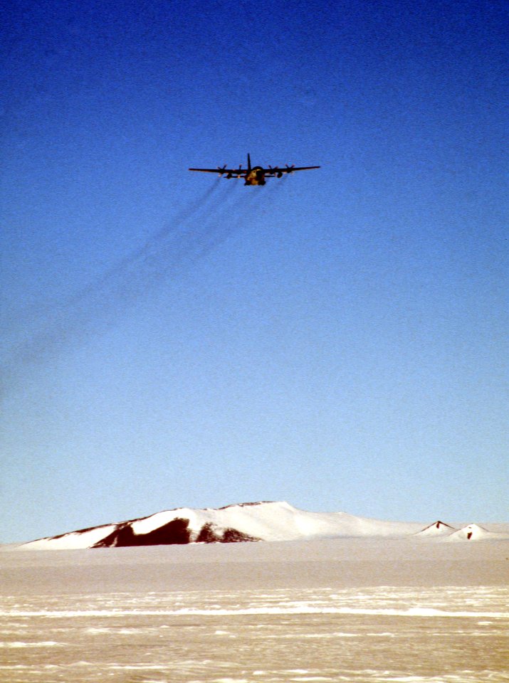 LC-130F Hercules of VXE-6 over Antarctica in 1988
