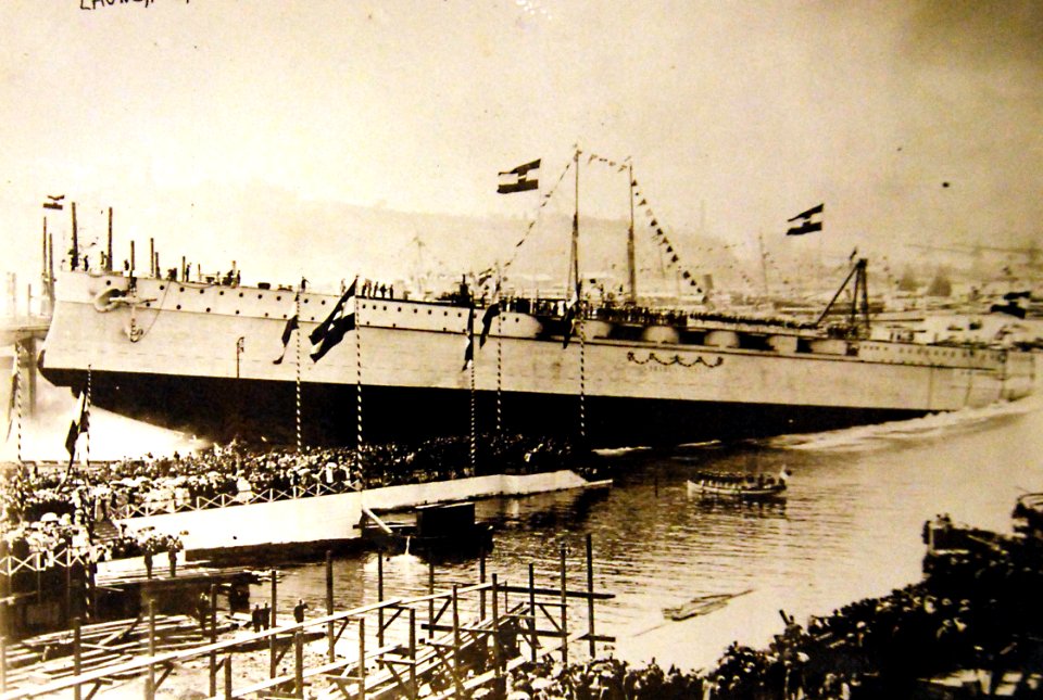 LC-B2-2300-14 (30556465774)
