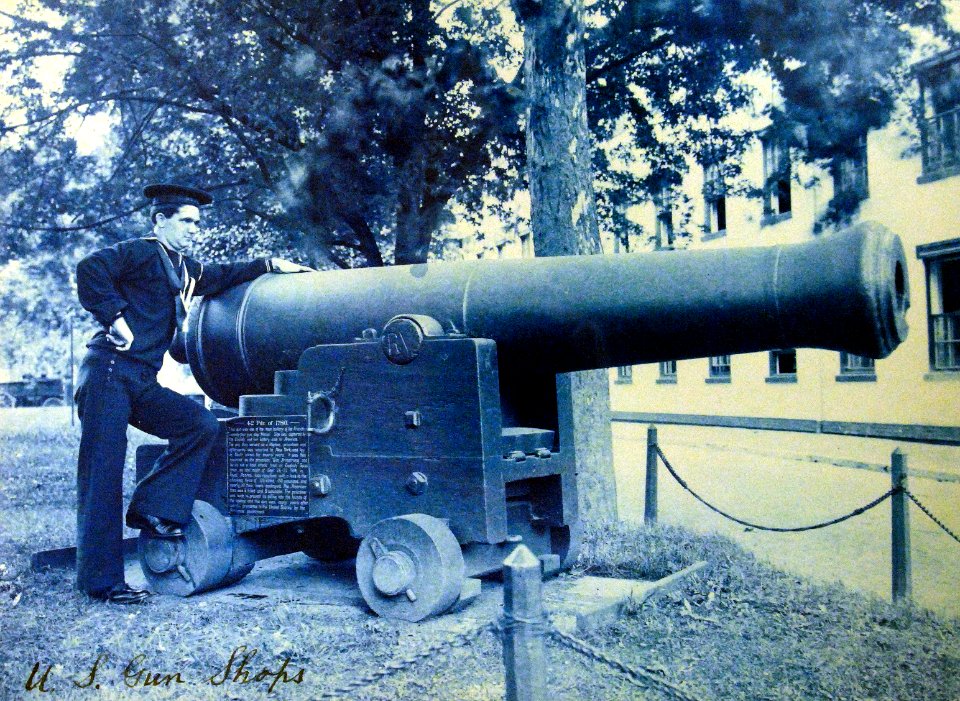 LC-Lot-9795-14 U.S. Naval Gun Factory, Washington Navy Yard, circa 1903 (25505423445)