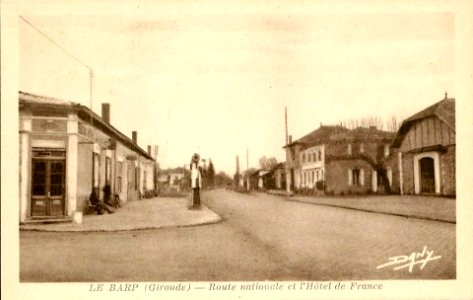 Le Barp - bourg 8
