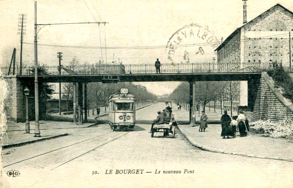 Le Bourget.Nouveau pont