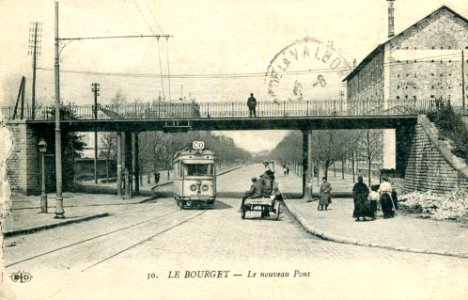 Le Bourget.Nouveau pont