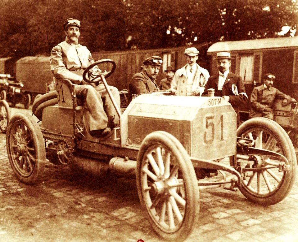 Le comte Eliot Zborowski sur Mercedes au Circuit des Ardennes 1902