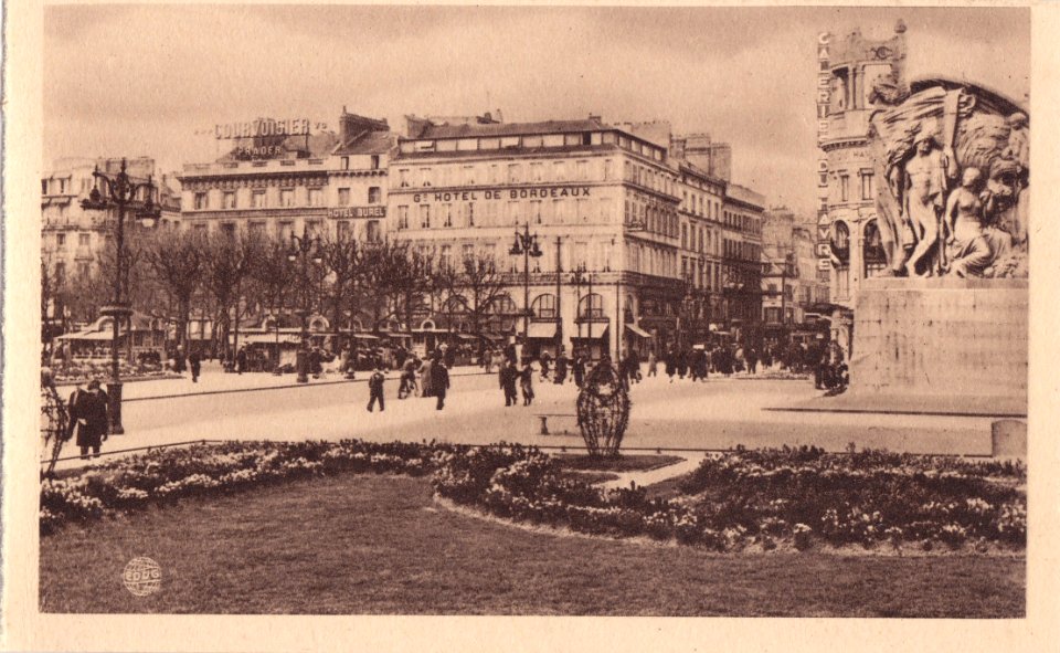 Le Havre, França, Place Gambetta - Monument aux Morts, princípio do séc. XX, França, Arquivo de Villa Maria, Angra do Heroísmo, Açores.