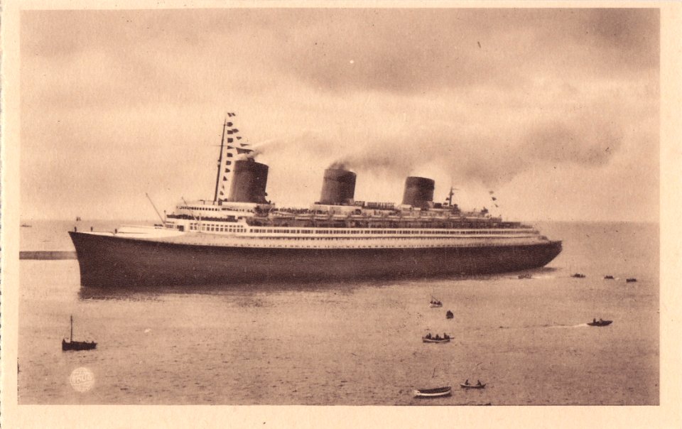Le Havre, França, Normandie rentrant au Port, princípio do séc. XX, França, Arquivo de Villa Maria, Angra do Heroísmo, Açores.