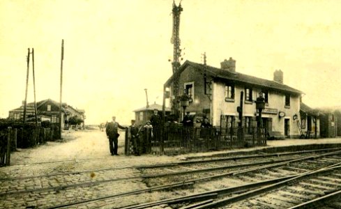 Le Meux (60), gare du Meux - La Croix-Saint-Ouen