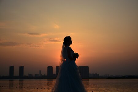 Bride sunset yao lake