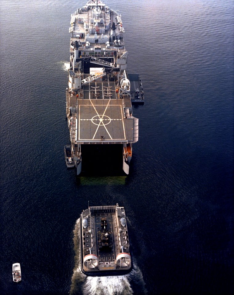 LCAC approaches USS Spiegel Grove (LSD-32) during trials in 1984