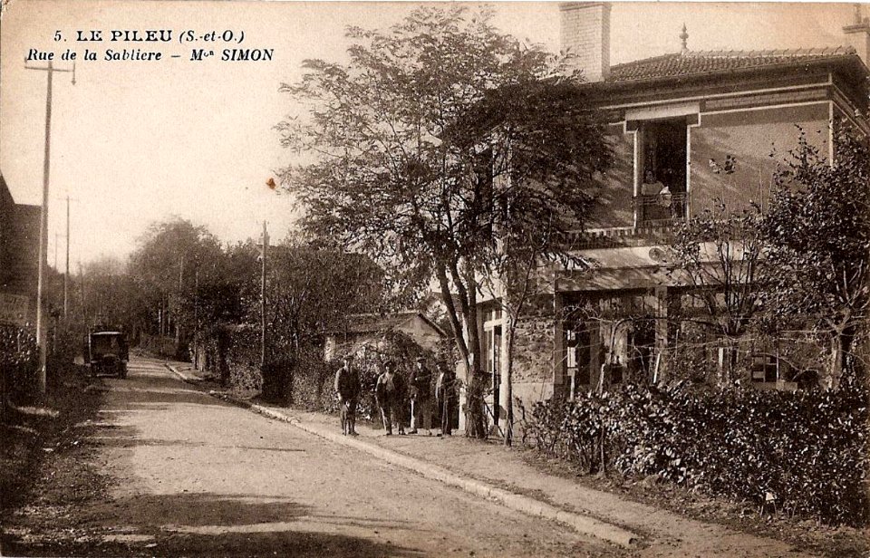 Le Pileu.Rue de la Sablière