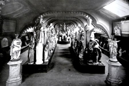 Le Paradis, salle d'exposition - Sainterie de Vendeuvre