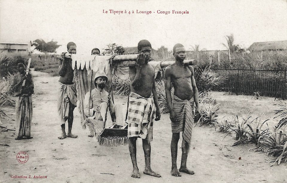 Le Tipoye à 4 à Loango (Congo Français)