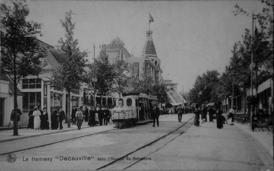 Le Tramway 'Decauville' dans l'Avenue du Belvédère