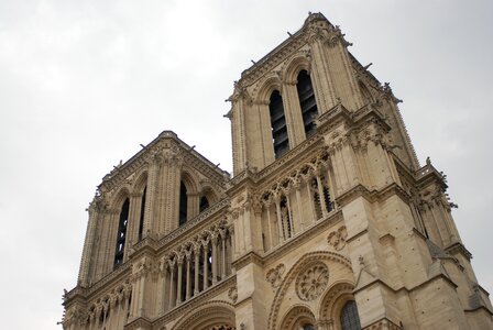 Cathedral dame notre photo