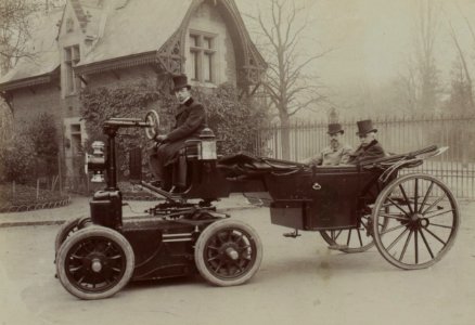 Le Grand Duc Alexis au bois de Boulogne, en landeau traîné par le 'Boogie' Helmann (1899)