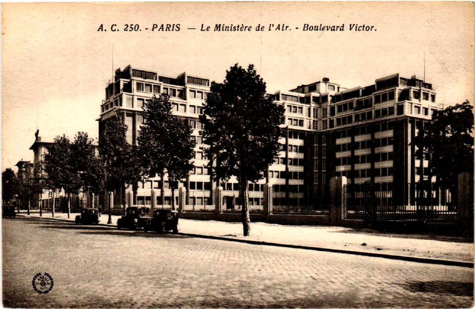 Le ministere de l Air Paris