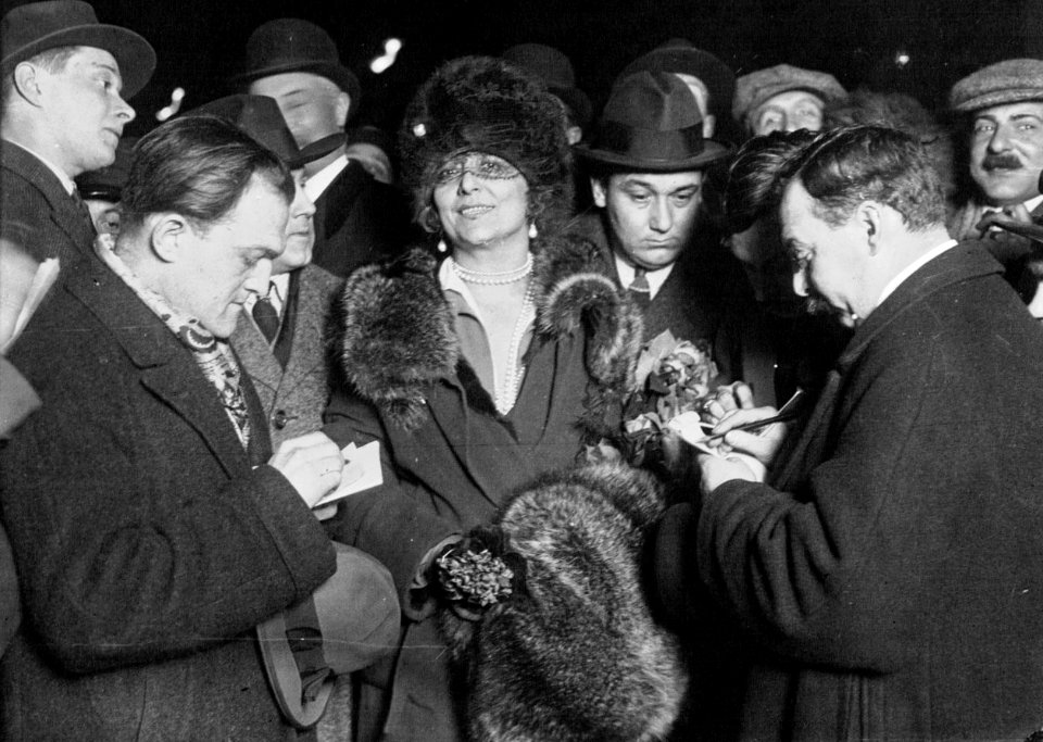 Le retour de Cécile Sorel d'Amérique - (photographie de presse) - Agence Meurisse